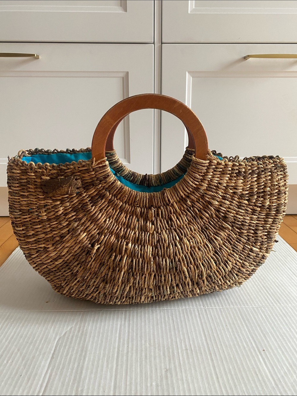 BILLABONG Large Rattan/Straw Bag w Wooden Handles & Turquoise Lining 18.5”x 12.5
